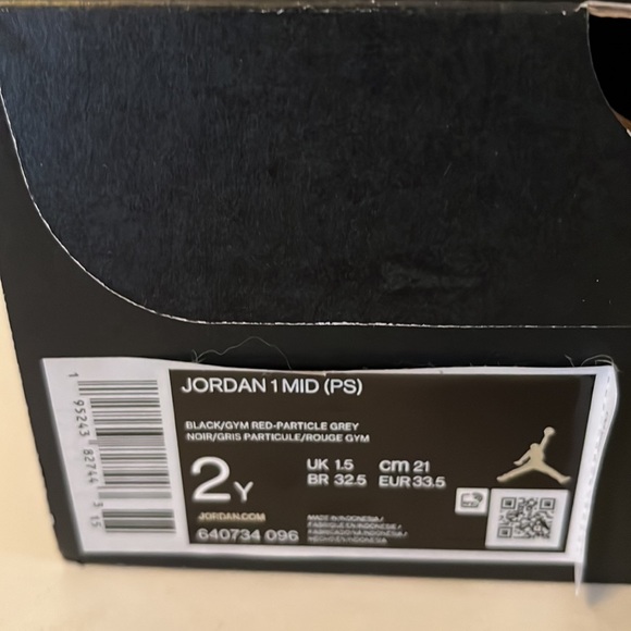 Jordan 1 MID - Picture 5 of 5